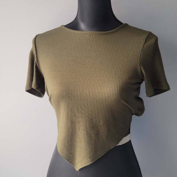 ✨️3 for $15✨️ Eclipse open back short sleeve crop top -Size Small - Picture 3 of 10